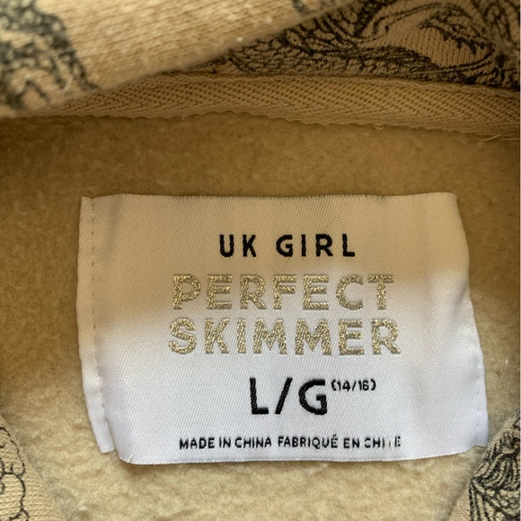 UK Girl Skimmer Cropped Dragon Hoodie - Picture 2 of 4